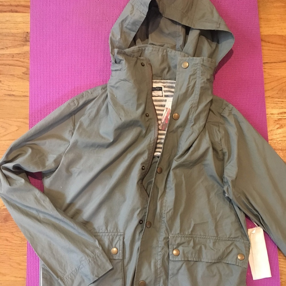 Olive Green hooded wind jacket